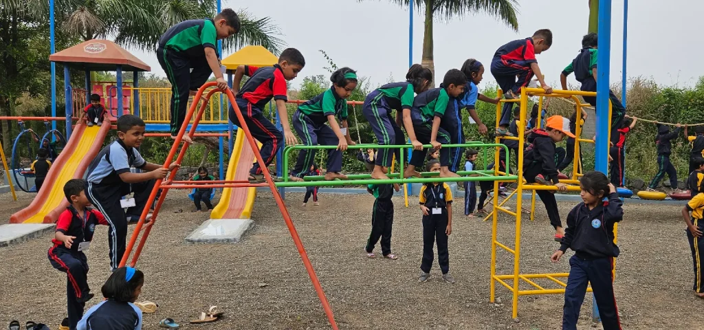 school picnic near Pune